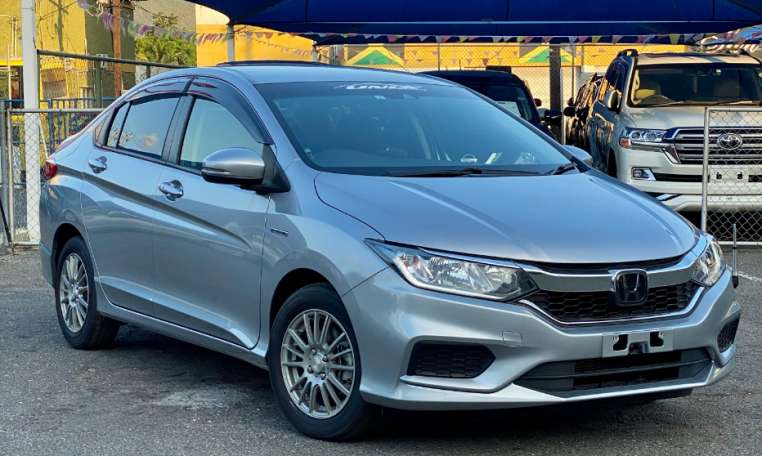 Honda Grace Hybrid (REF4479-HON)