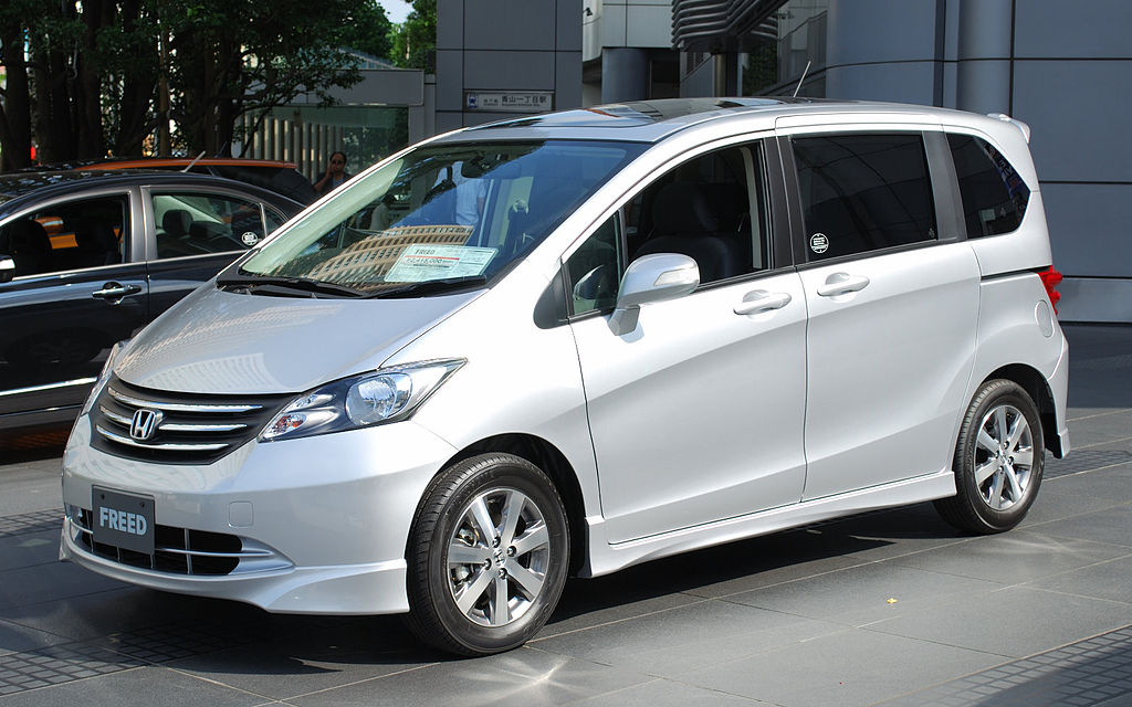 Honda Freed Hybrid (REF8989-HON)